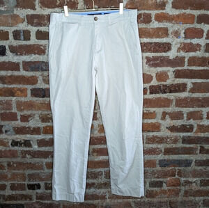 Tommy Hilfiger 30" x 30" Slim Fit Khakis‎ Pants
